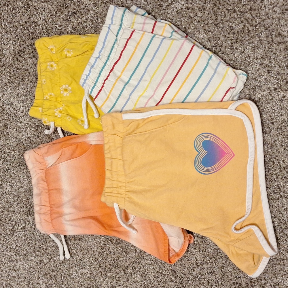 Girls shorts(bundle)